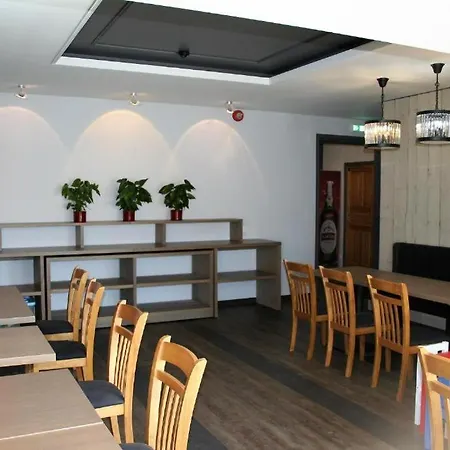 Sadama Kvartal Hostel *